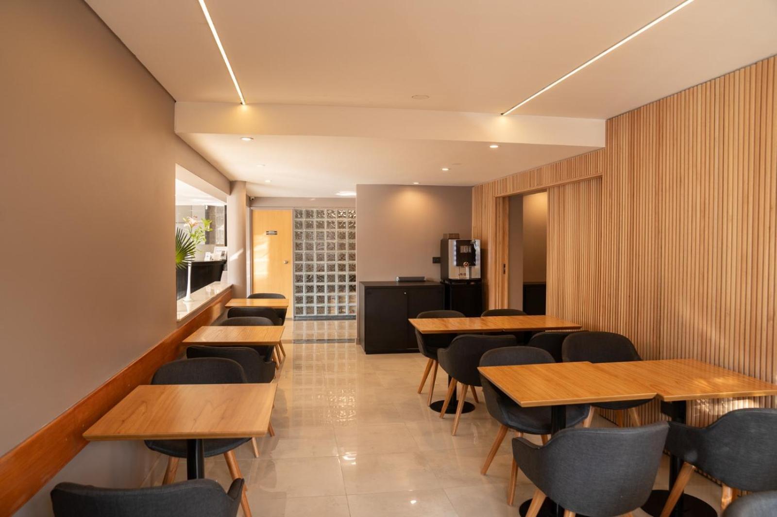 Urbana Suites Mendoza Exteriör bild