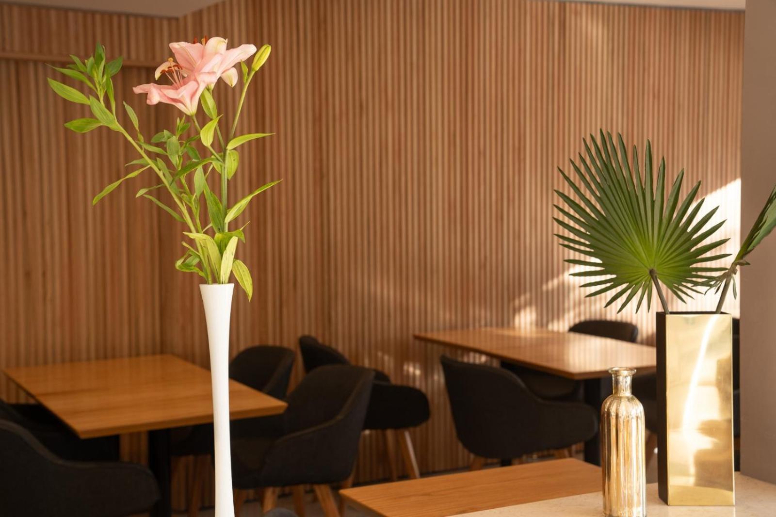 Urbana Suites Mendoza Exteriör bild